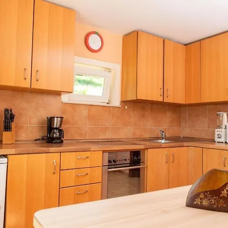 Ruhig Gelegenes Fuer Erholsamen Urlaub Auf Dem Land Inmitten Der Thermenregion Sloweniens Holiday home *